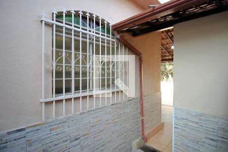 Casa à venda com 400m², 3 quartos e 3 vagasVaranda lateral