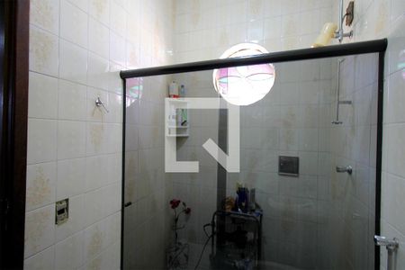 Casa à venda com 400m², 3 quartos e 3 vagasBanheiro da Suíte