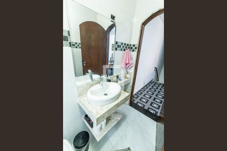 Casa para alugar com 279m², 3 quartos e 5 vagas Casa para alugar com 279m², 3 quartos e 5 vagasBanheiro 2