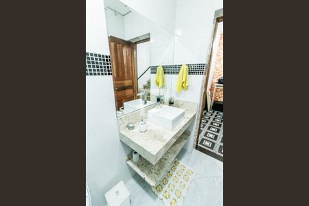 Casa para alugar com 279m², 3 quartos e 5 vagas Casa para alugar com 279m², 3 quartos e 5 vagasBanheiro 1