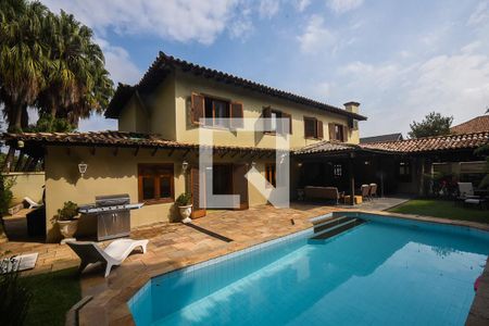 Casa à venda com 620m², 5 quartos e 5 vagasFachada