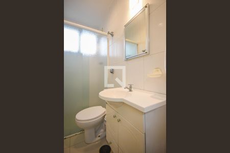 Casa à venda com 620m², 5 quartos e 5 vagasBanheiro de Serviço