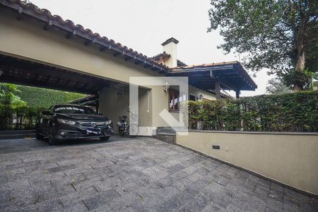 Casa à venda com 620m², 5 quartos e 5 vagasGaragem