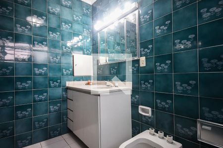 Casa à venda com 620m², 5 quartos e 5 vagasBanheiro Suíte 1