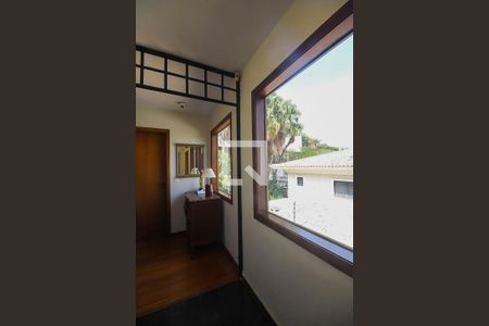 Casa à venda com 620m², 5 quartos e 5 vagasCorredor