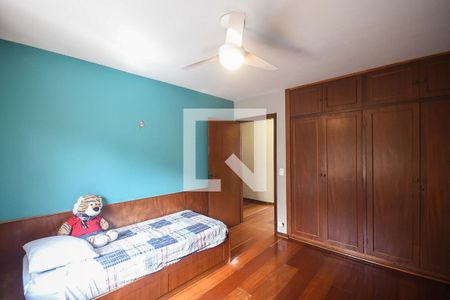 Casa à venda com 620m², 5 quartos e 5 vagasQuarto 1