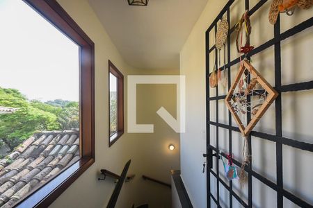 Casa à venda com 620m², 5 quartos e 5 vagasCorredor