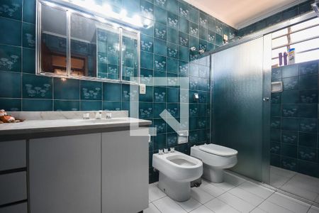 Casa à venda com 620m², 5 quartos e 5 vagasBanheiro Suíte 1