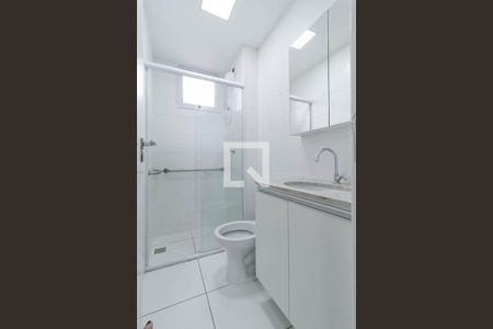 Apartamento à venda com 54m², 2 quartos e 2 vagasBanheiro da suíte 