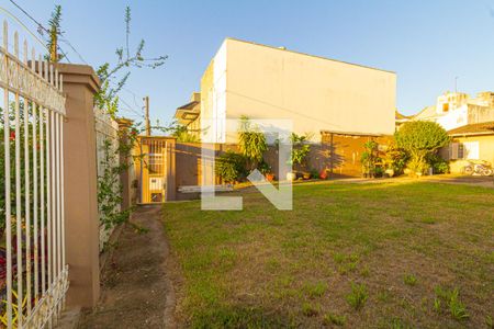 Casa à venda com 100m², 2 quartos e 4 vagas Casa à venda com 100m², 2 quartos e 4 vagasÁrea externa
