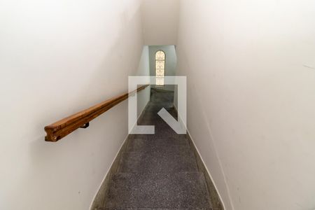 Casa à venda com 70m², 2 quartos e sem vagaEscada de Entrada