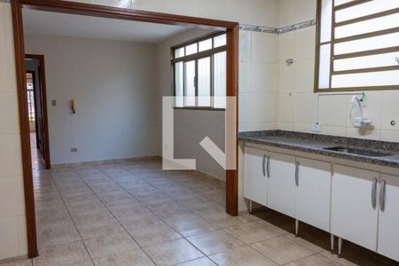 Casa à venda com 200m², 3 quartos e 4 vagas Casa à venda com 200m², 3 quartos e 4 vagasCozinha