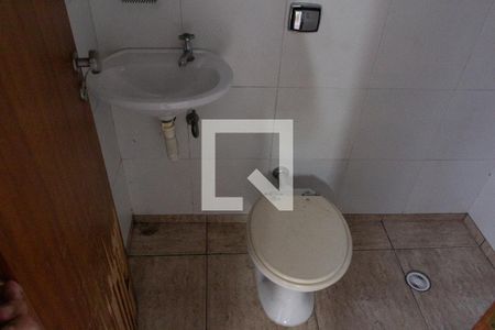 Casa à venda com 200m², 3 quartos e 4 vagas Casa à venda com 200m², 3 quartos e 4 vagasBanheiro de serviço