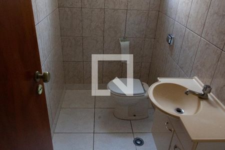 Casa à venda com 200m², 3 quartos e 4 vagas Casa à venda com 200m², 3 quartos e 4 vagasBanheiro Social