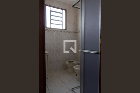 Casa à venda com 200m², 3 quartos e 4 vagas Casa à venda com 200m², 3 quartos e 4 vagasBanheiro do Quarto 3