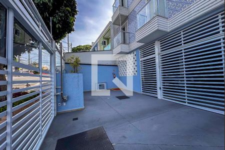 Apartamento à venda com 110m², 2 quartos e 1 vaga Apartamento à venda com 110m², 2 quartos e 1 vagaFachada