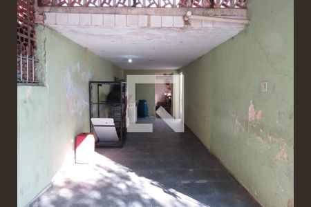 Casa à venda com 236m², 2 quartos e 5 vagasGaragem