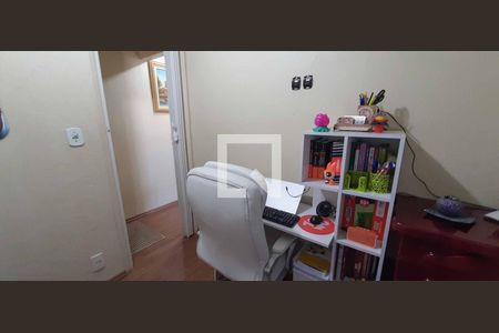 Casa à venda com 169m², 4 quartos e 2 vagas Casa à venda com 169m², 4 quartos e 2 vagasQuarto 1