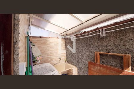 Casa à venda com 169m², 4 quartos e 2 vagas Casa à venda com 169m², 4 quartos e 2 vagasÁrea de Serviço