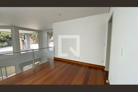 Casa de condomínio à venda com 931m², 4 quartos e 8 vagas