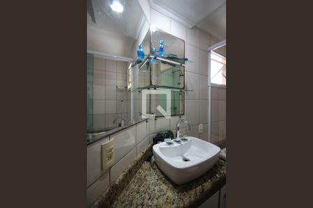 Apartamento à venda com 180m², 3 quartos e 2 vagasSuíte 1 Banheiro