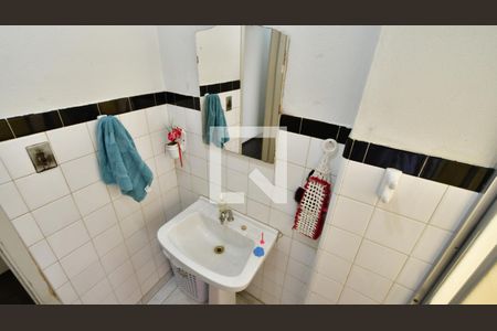 Casa à venda com 260m², 4 quartos e 1 vagaBanheiro 1