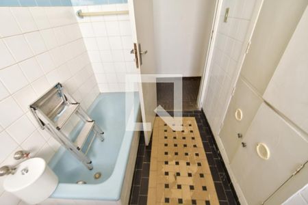 Casa à venda com 260m², 4 quartos e 1 vagaBanheiro 2