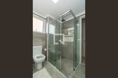 Apartamento à venda com 189m², 4 quartos e 3 vagasBanheiro da Suíte 2