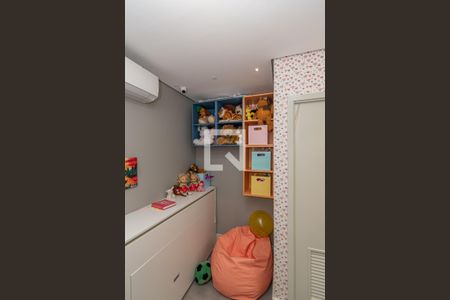 Apartamento à venda com 189m², 4 quartos e 3 vagasQuarto