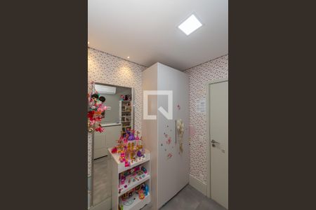 Apartamento à venda com 189m², 4 quartos e 3 vagasQuarto