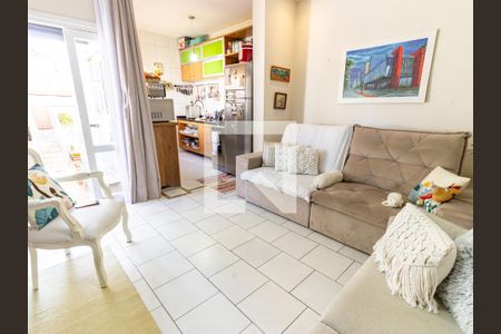 Casa à venda com 150m², 5 quartos e 1 vaga Casa à venda com 150m², 5 quartos e 1 vagaSala - Casa 2