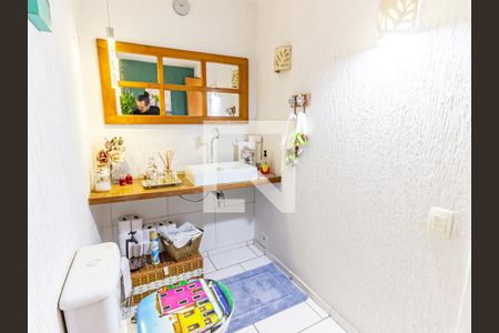 Casa à venda com 150m², 5 quartos e 1 vaga Casa à venda com 150m², 5 quartos e 1 vagaBanheiro 1 - Casa 2