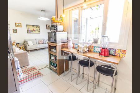 Casa à venda com 150m², 5 quartos e 1 vaga Casa à venda com 150m², 5 quartos e 1 vagaCozinha - Casa 2