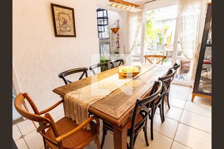 Casa à venda com 150m², 5 quartos e 1 vaga Casa à venda com 150m², 5 quartos e 1 vagaSala de Jantar - Casa 2