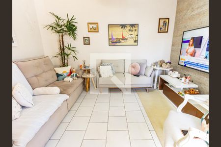 Casa à venda com 150m², 5 quartos e 1 vaga Casa à venda com 150m², 5 quartos e 1 vagaSala - Casa 2