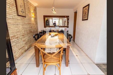 Casa à venda com 150m², 5 quartos e 1 vaga Casa à venda com 150m², 5 quartos e 1 vagaSala de Jantar - Casa 2