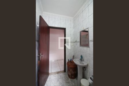 Casa à venda com 300m², 2 quartos e 3 vagasBanheiro Social