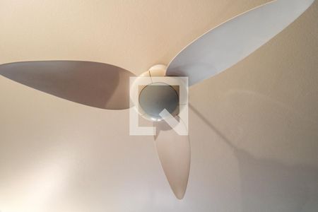 Casa à venda com 525m², 5 quartos e 5 vagas Casa à venda com 525m², 5 quartos e 5 vagasSala