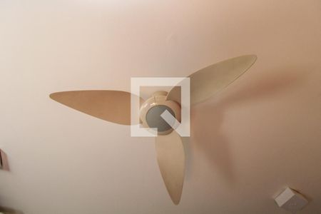 Casa à venda com 525m², 5 quartos e 5 vagas Casa à venda com 525m², 5 quartos e 5 vagasQuarto 3