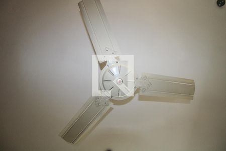 Casa à venda com 525m², 5 quartos e 5 vagas Casa à venda com 525m², 5 quartos e 5 vagasQuarto 1