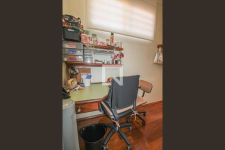 Casa à venda com 525m², 5 quartos e 5 vagas Casa à venda com 525m², 5 quartos e 5 vagasQuarto 4