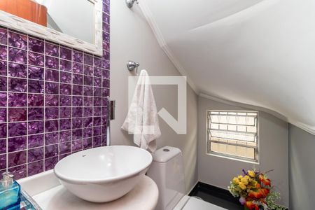 Casa à venda com 220m², 3 quartos e 4 vagasLavabo