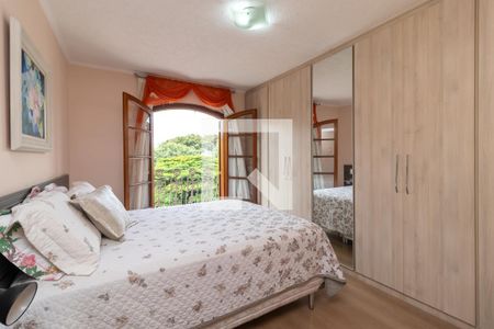 Casa à venda com 220m², 3 quartos e 4 vagasSuíte