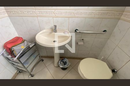 Casa à venda com 400m², 5 quartos e 2 vagasBanheiro Social