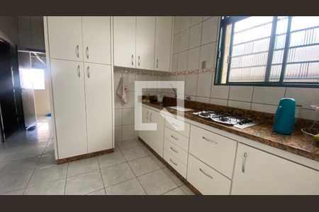 Casa à venda com 400m², 5 quartos e 2 vagasCozinha