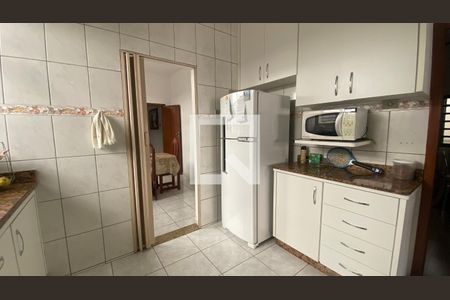 Casa à venda com 400m², 5 quartos e 2 vagasCozinha