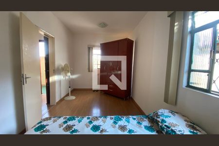 Casa à venda com 400m², 5 quartos e 2 vagasQuarto 5