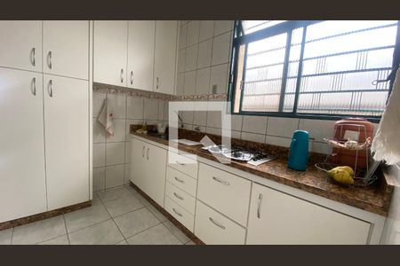 Casa à venda com 400m², 5 quartos e 2 vagasCozinha