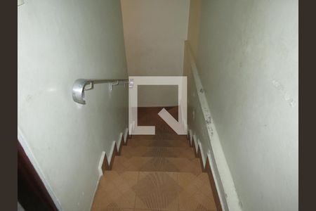 Casa à venda com 200m², 3 quartos e 3 vagasEscadas Piso 3