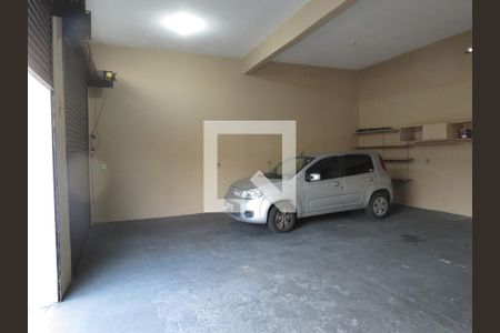 Casa à venda com 200m², 3 quartos e 3 vagasGaragem